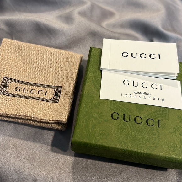 Gucci Heart Necklace - Picture 4 of 4